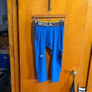 WOLACO 3/4 Blue Athletic Leggings
